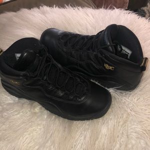 worn a once or twice , like brand new